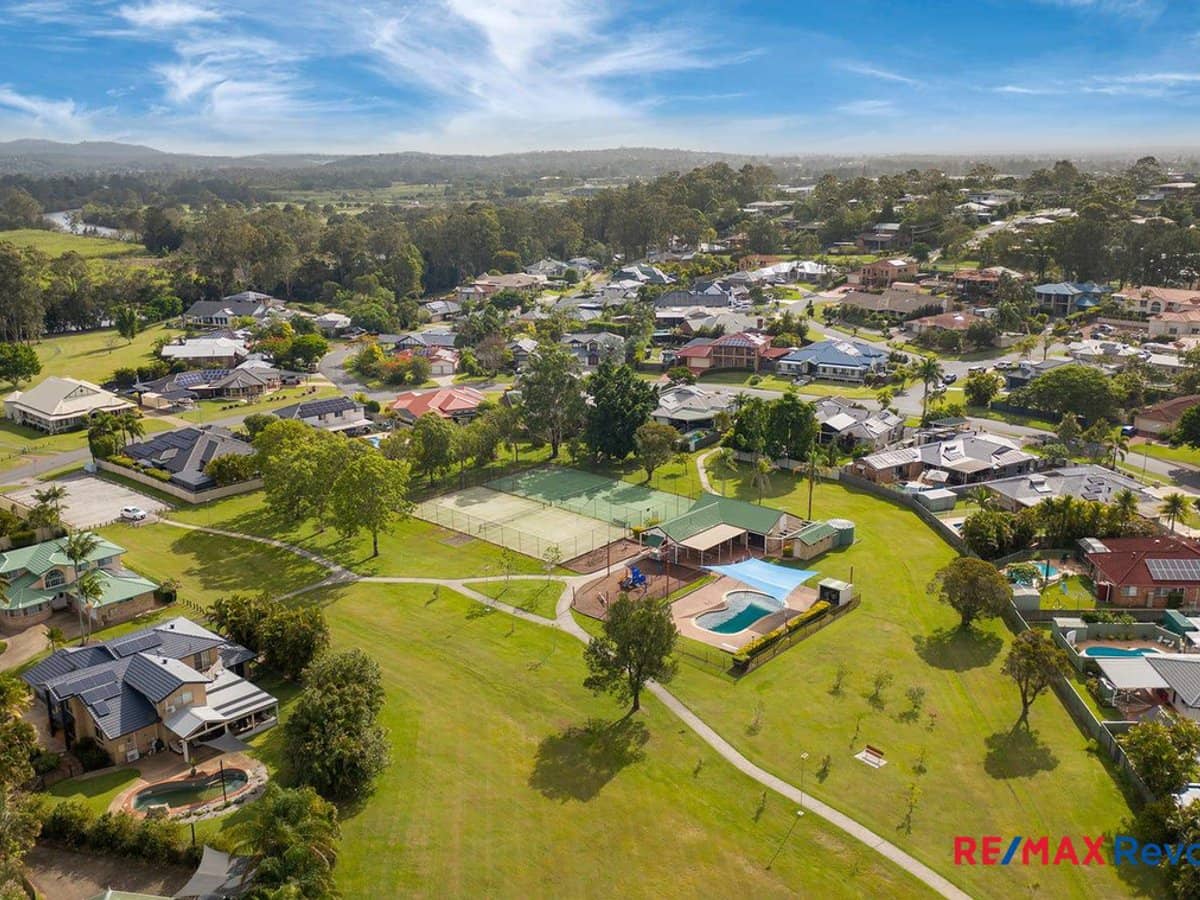 51 St Andrews Drive, CORNUBIA - Thumbnail 28