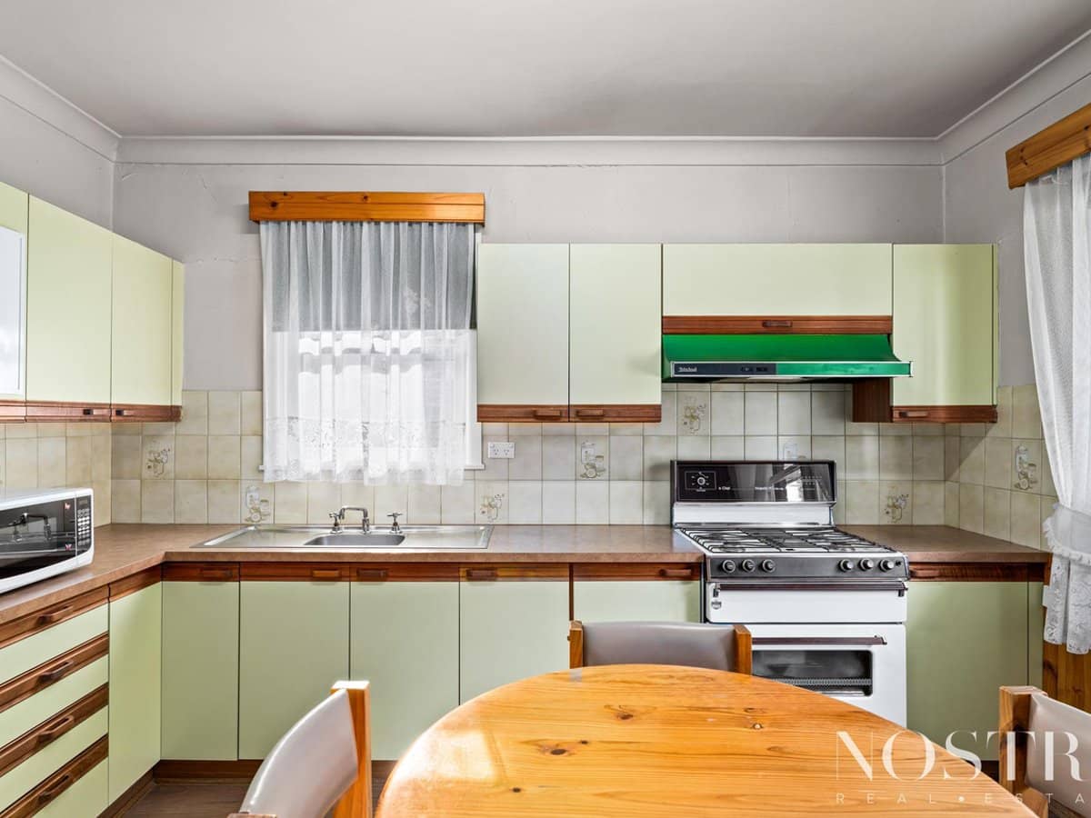 84 Whitelaw Street, RESERVOIR - Thumbnail 6