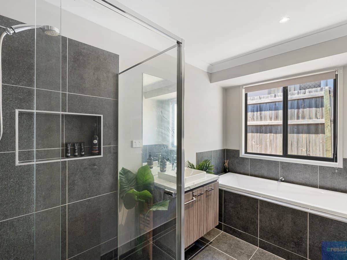 10 Mount Edwards Street, Park Ridge - Thumbnail 19