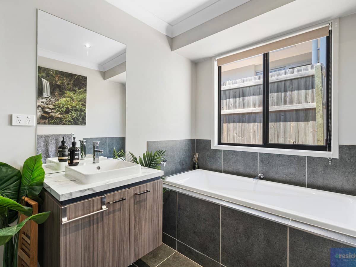 10 Mount Edwards Street, Park Ridge - Thumbnail 20