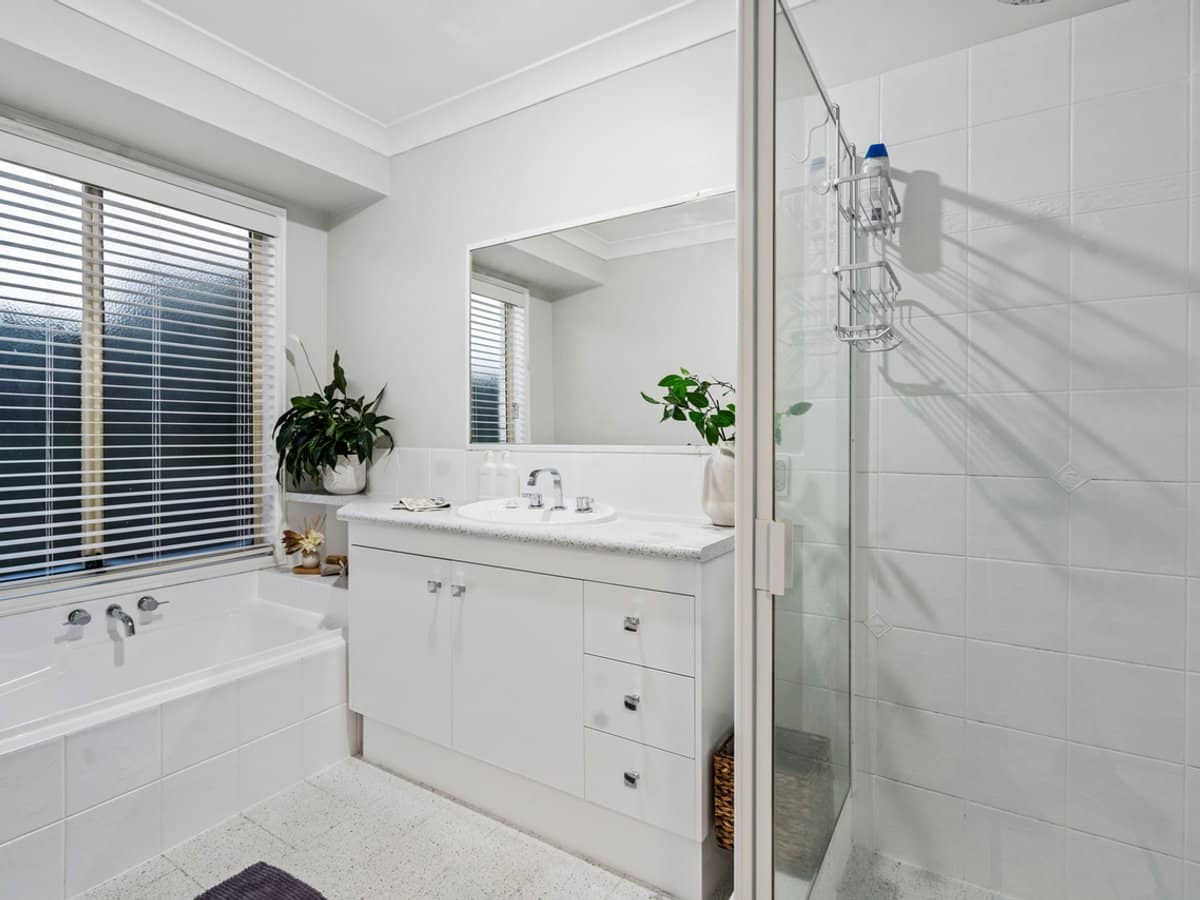 18 Manor Drive, WELLINGTON POINT - Thumbnail 17