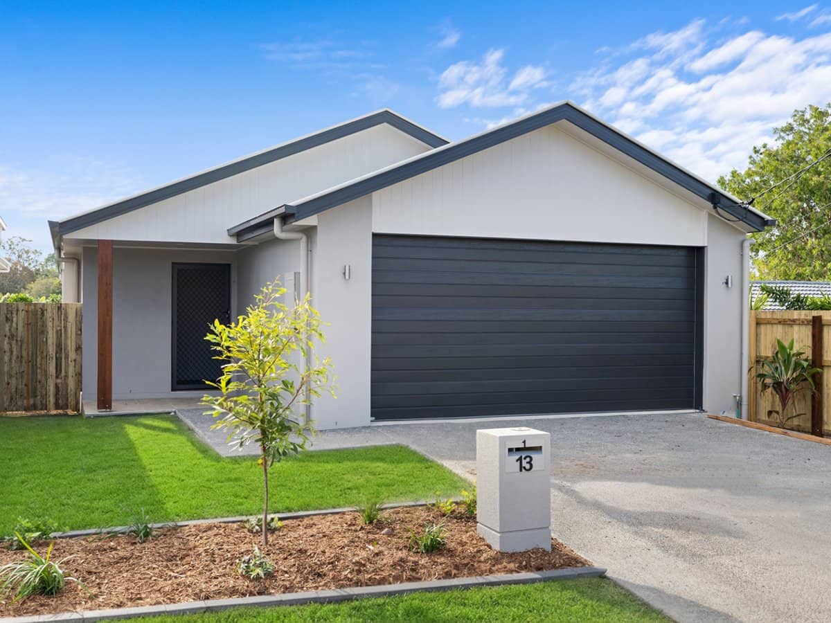 1/13 Wren Street, BIRKDALE - Thumbnail 1