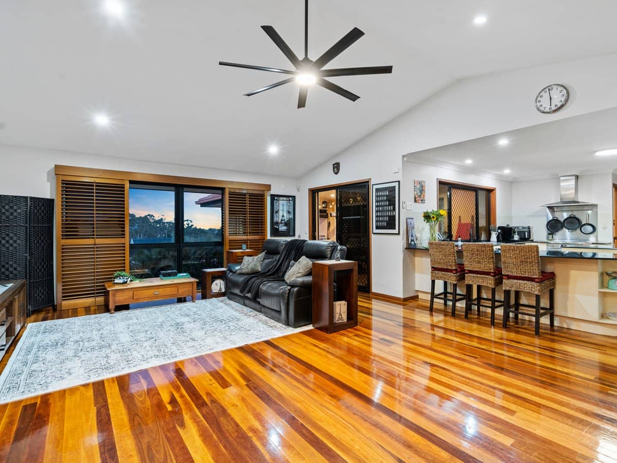 105 Bay Street, CLEVELAND - Thumbnail 5