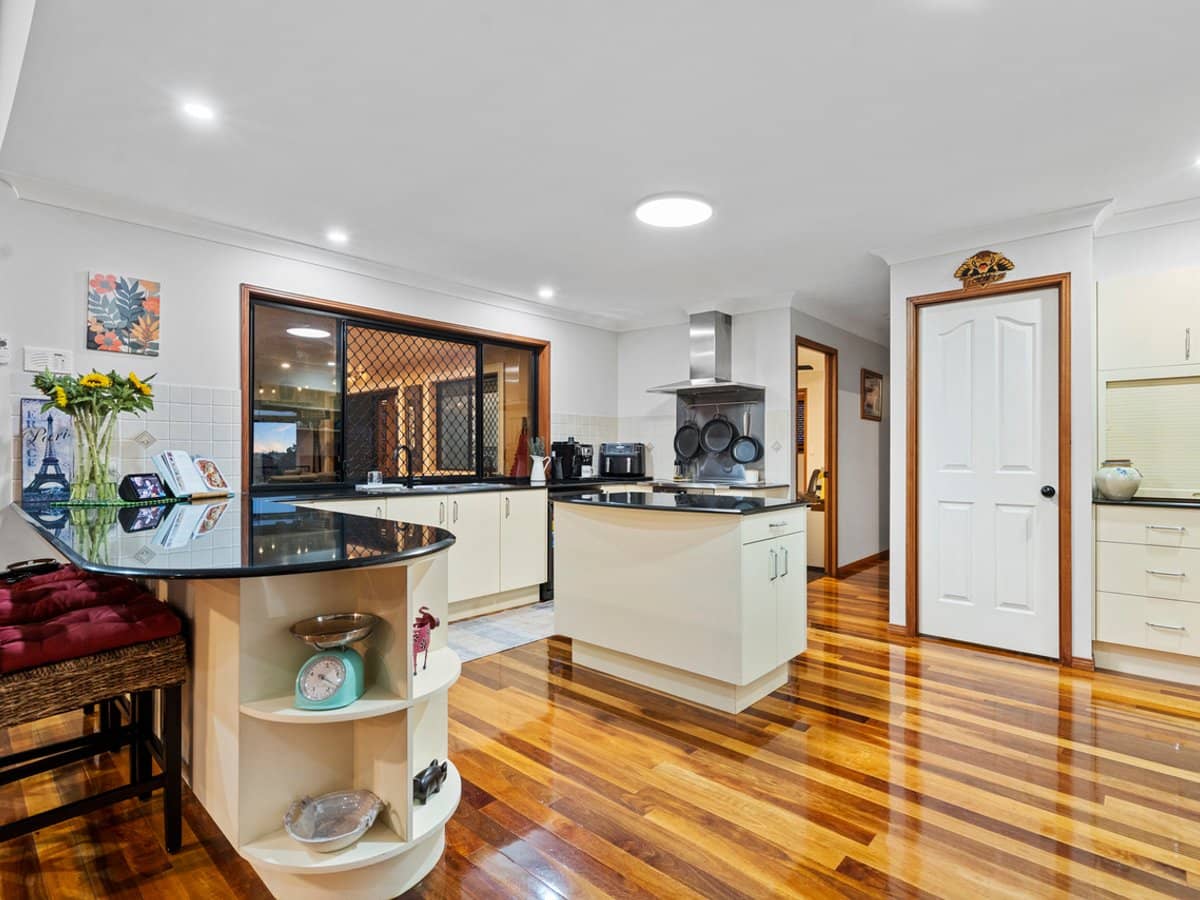 105 Bay Street, CLEVELAND - Thumbnail 7