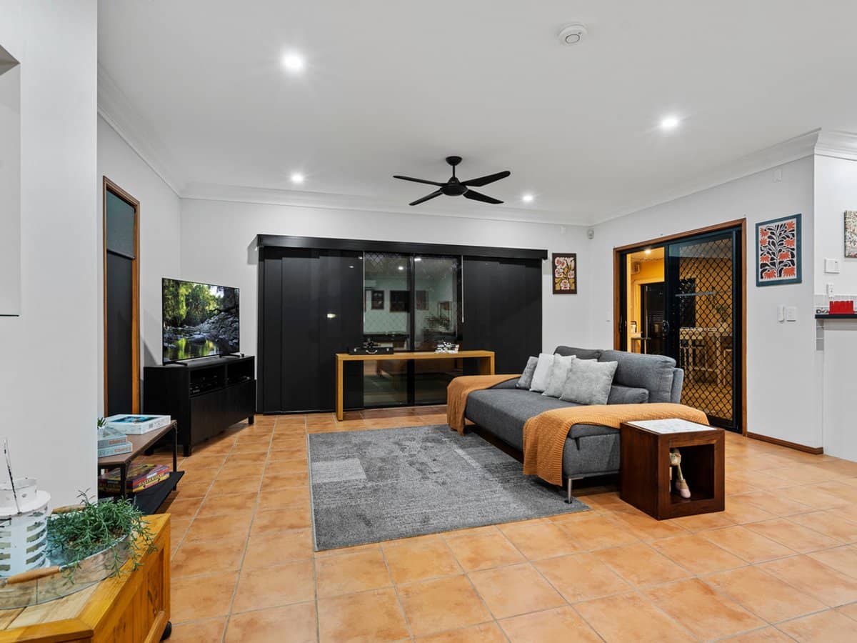 105 Bay Street, CLEVELAND - Thumbnail 24