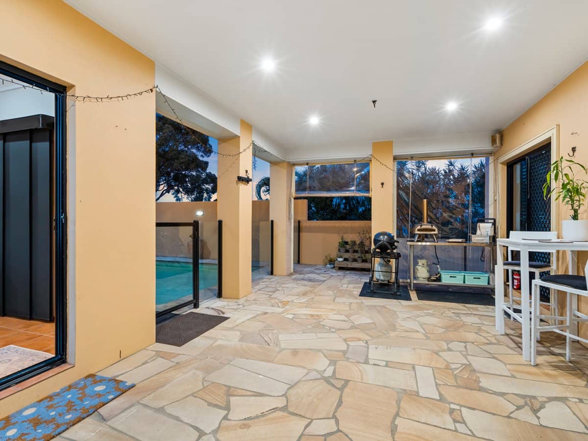 105 Bay Street, CLEVELAND - Thumbnail 29