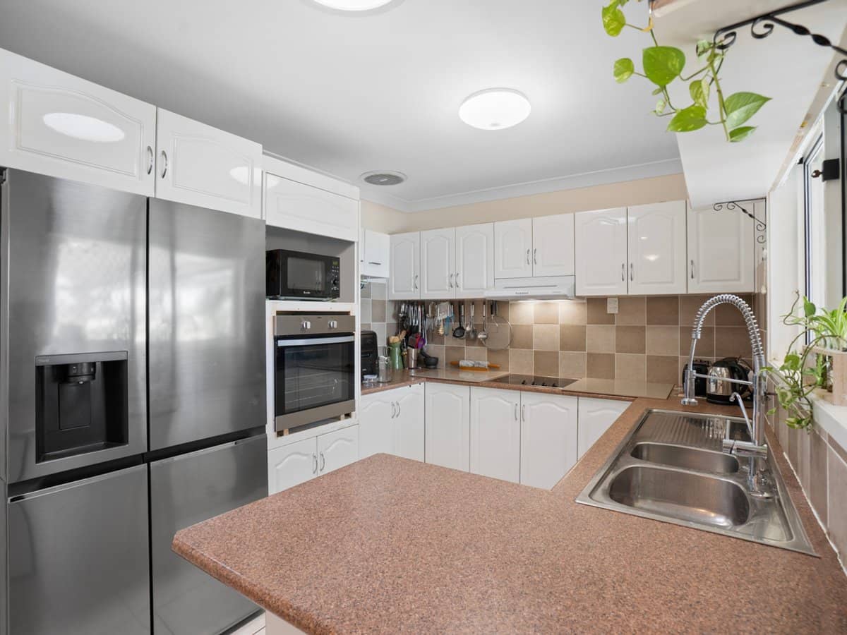 13 Whitlam Drive, COLLINGWOOD PARK - Thumbnail 7