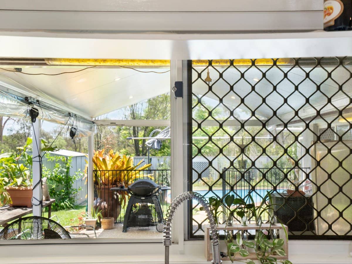 13 Whitlam Drive, COLLINGWOOD PARK - Thumbnail 8