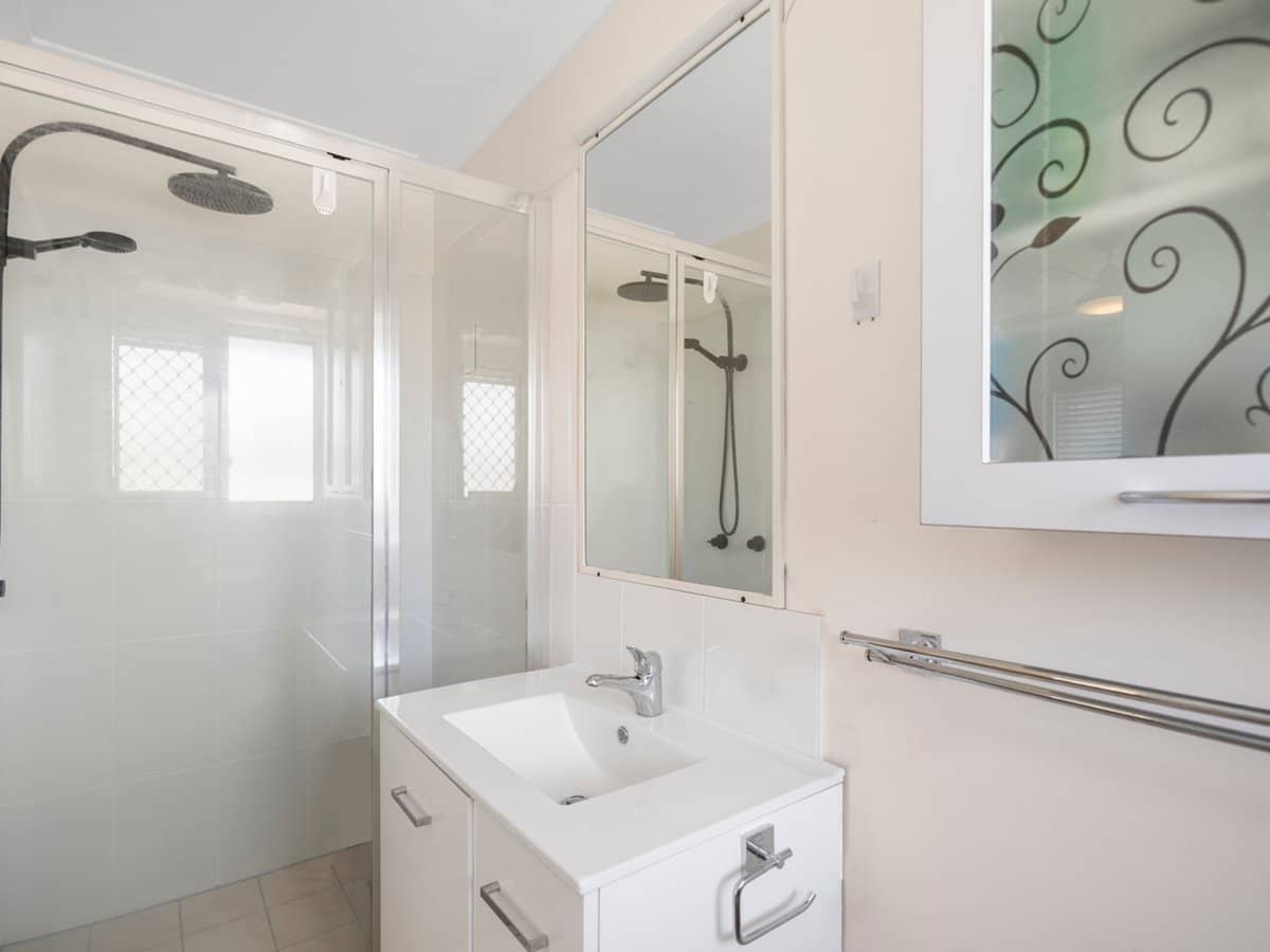 13 Whitlam Drive, COLLINGWOOD PARK - Thumbnail 10