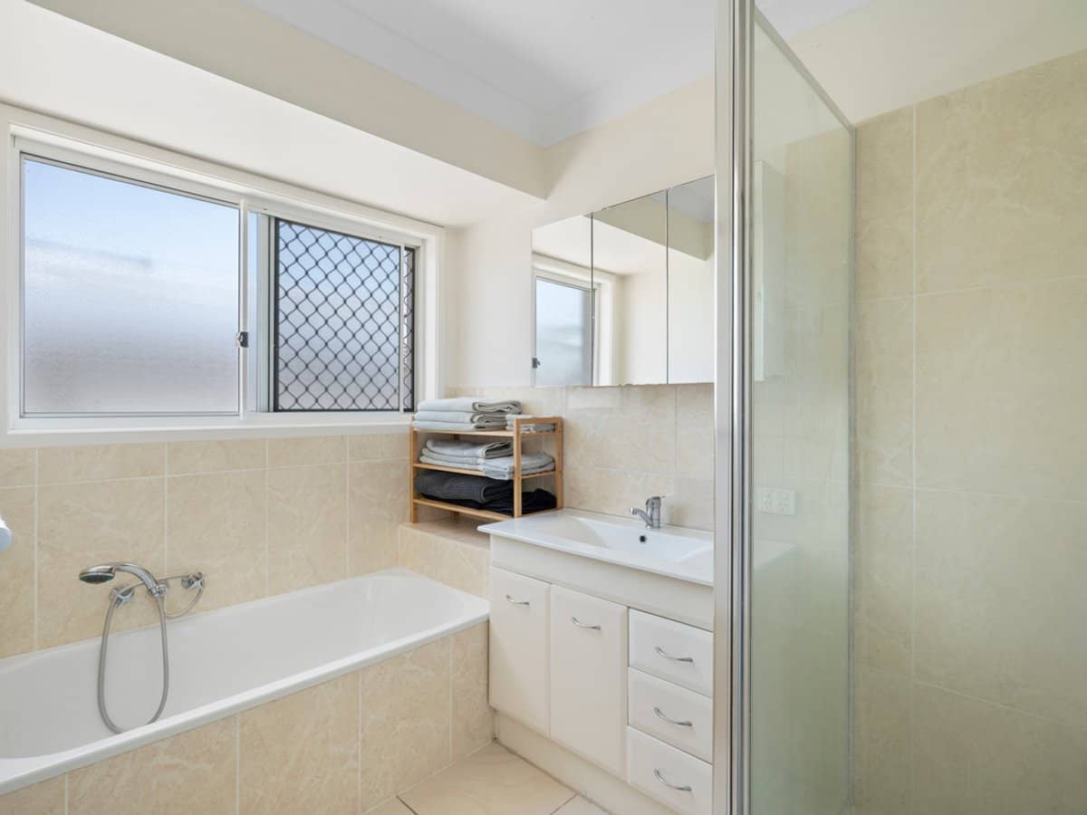 13 Whitlam Drive, COLLINGWOOD PARK - Thumbnail 11