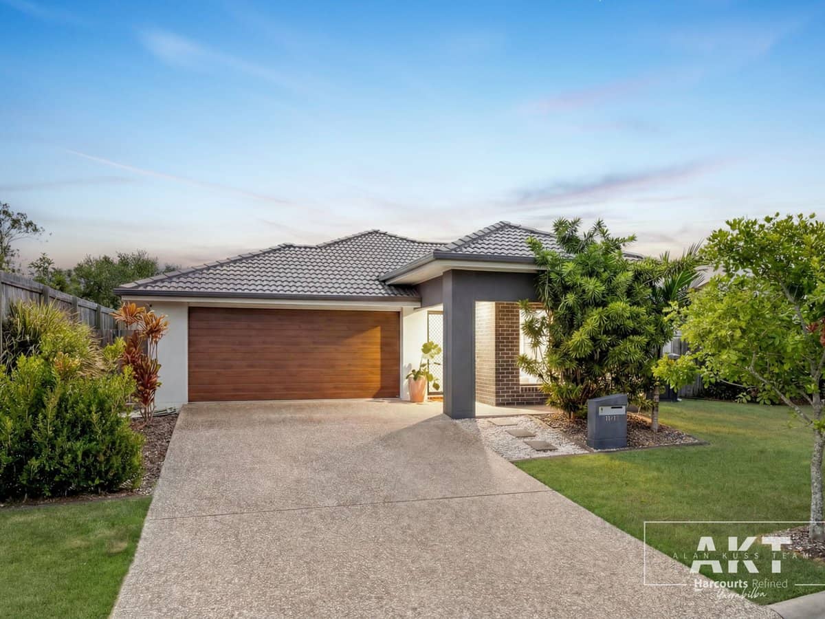 11-13 Dolostone Street, YARRABILBA - Thumbnail 1