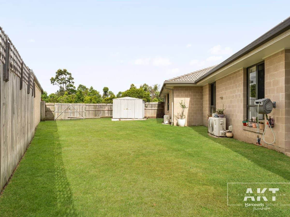 11-13 Dolostone Street, YARRABILBA - Thumbnail 3