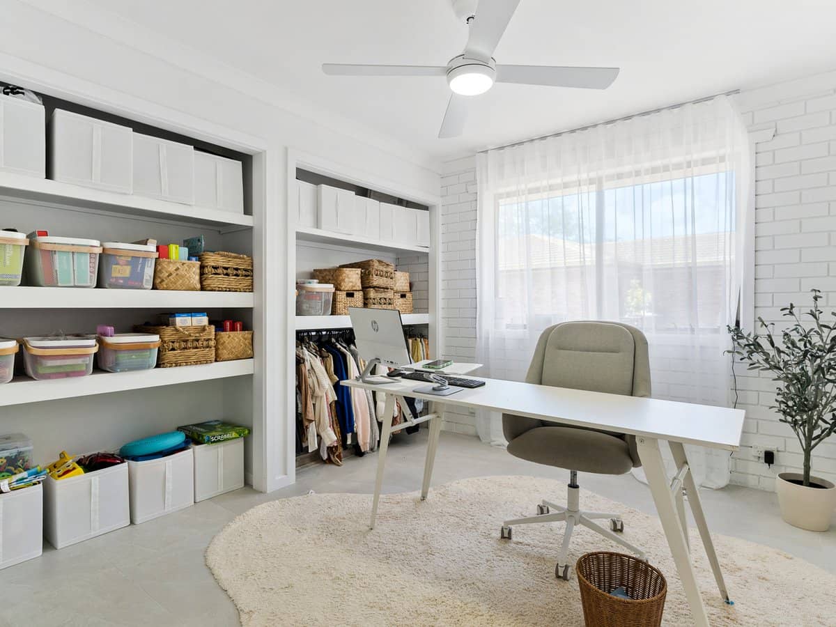 3 Jodie Court, MERMAID WATERS - Thumbnail 8