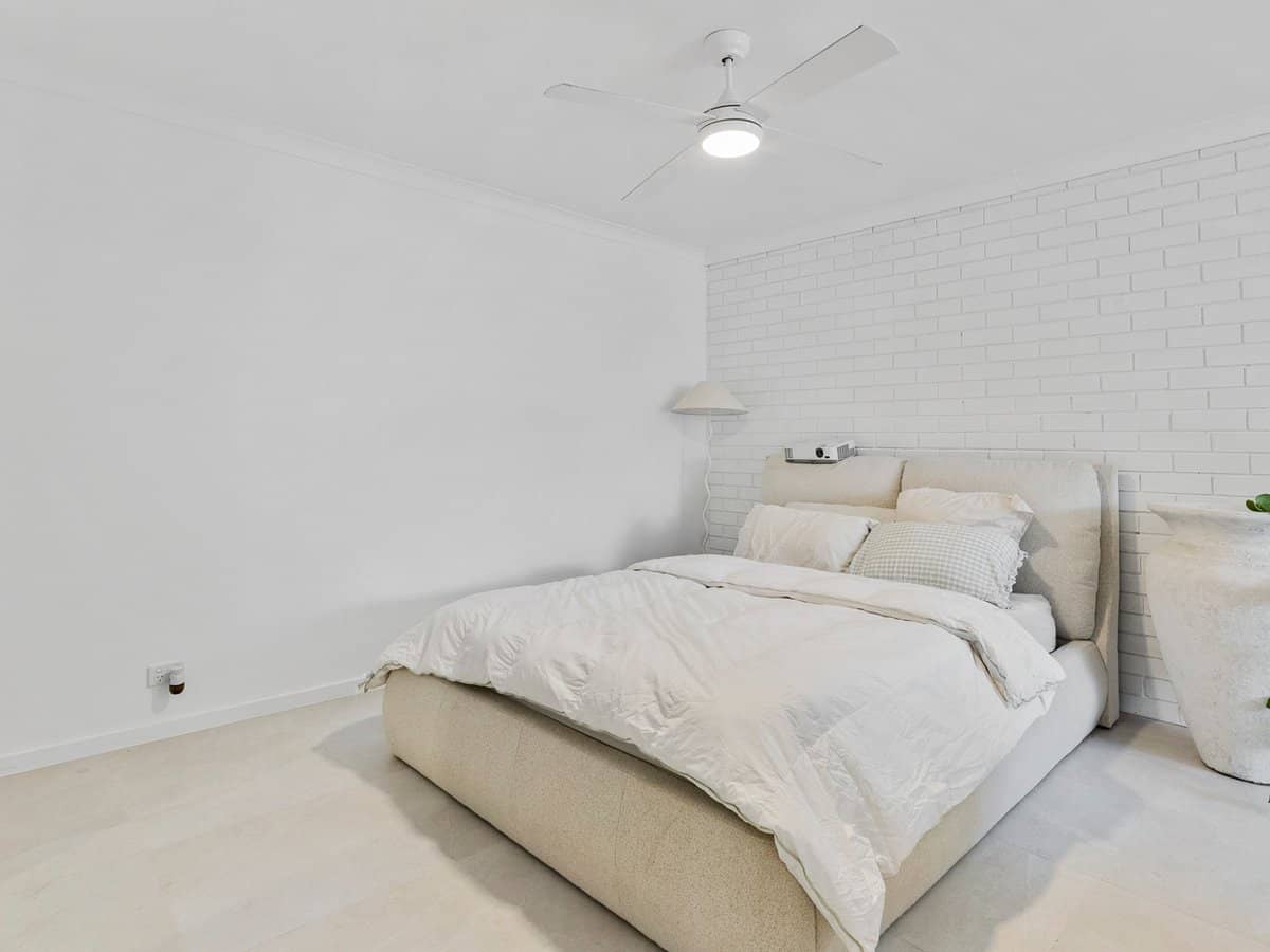 3 Jodie Court, MERMAID WATERS - Thumbnail 9