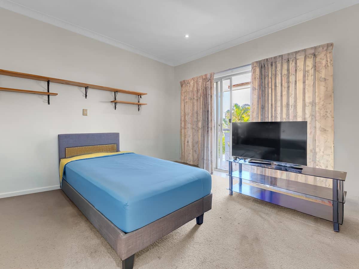 20 Sommersea Drive, RABY BAY - Thumbnail 21