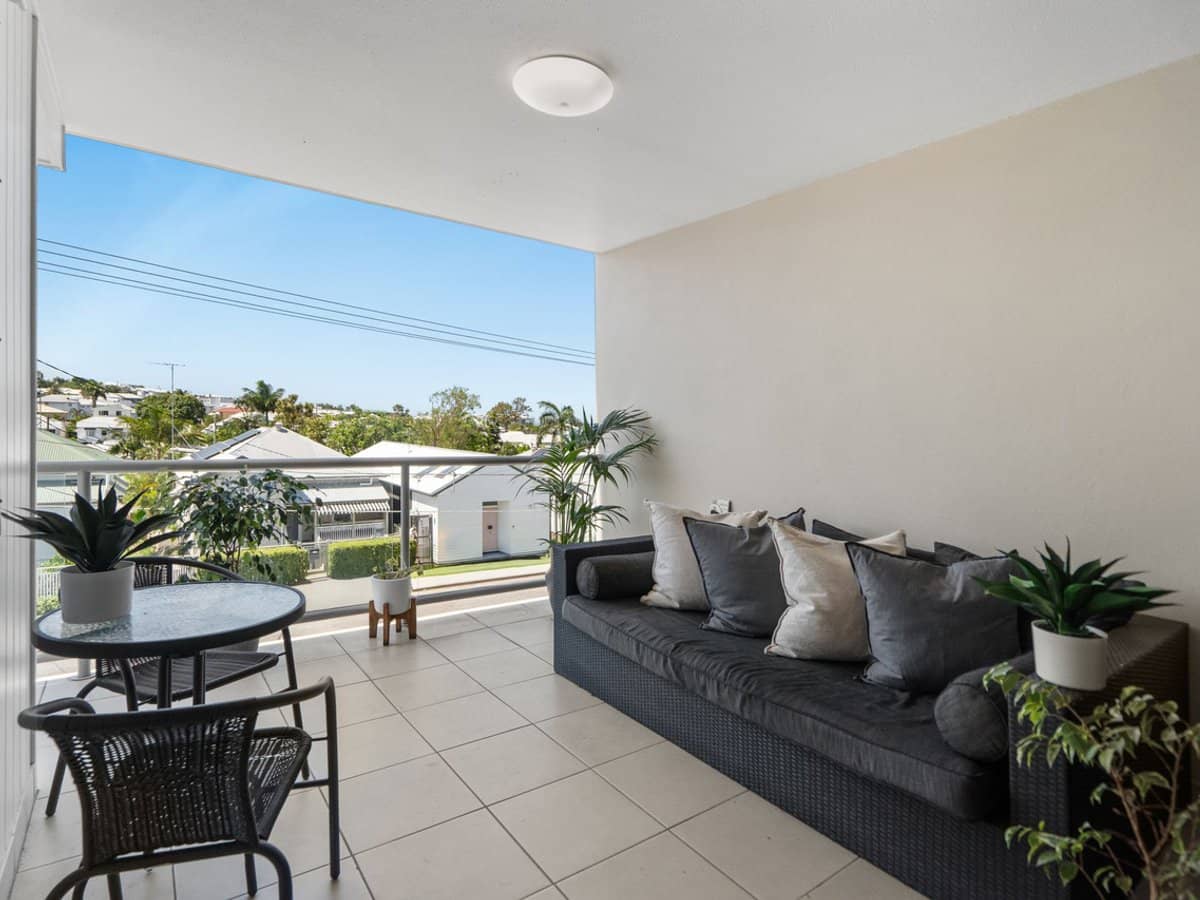 54 Yamboyna Street, MANLY - Thumbnail 12