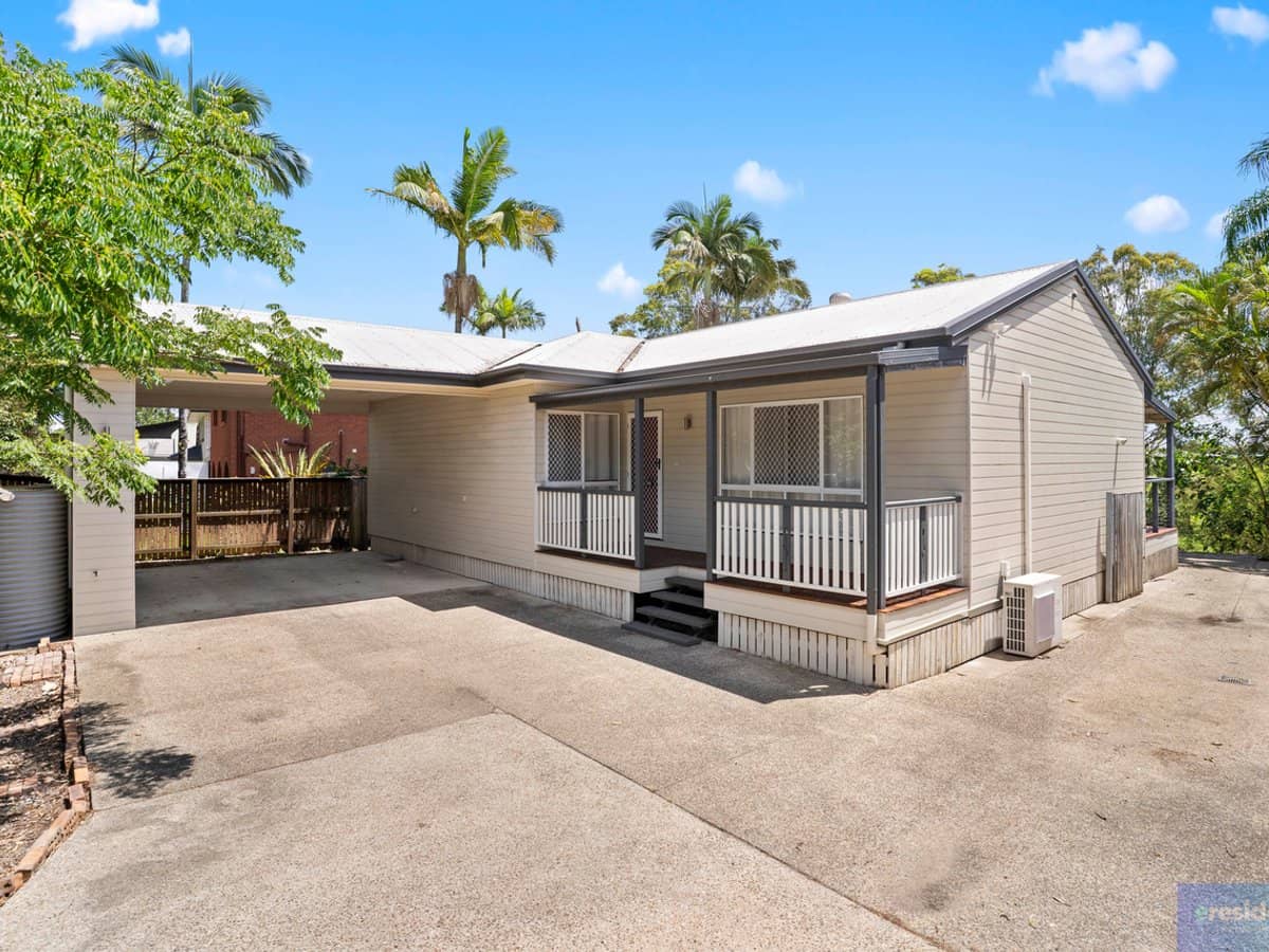 38 Edinburgh Drive, Bethania - Thumbnail 1