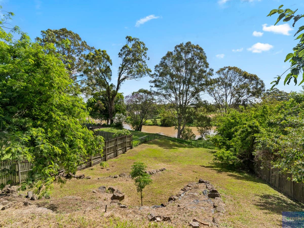 38 Edinburgh Drive, Bethania - Thumbnail 34