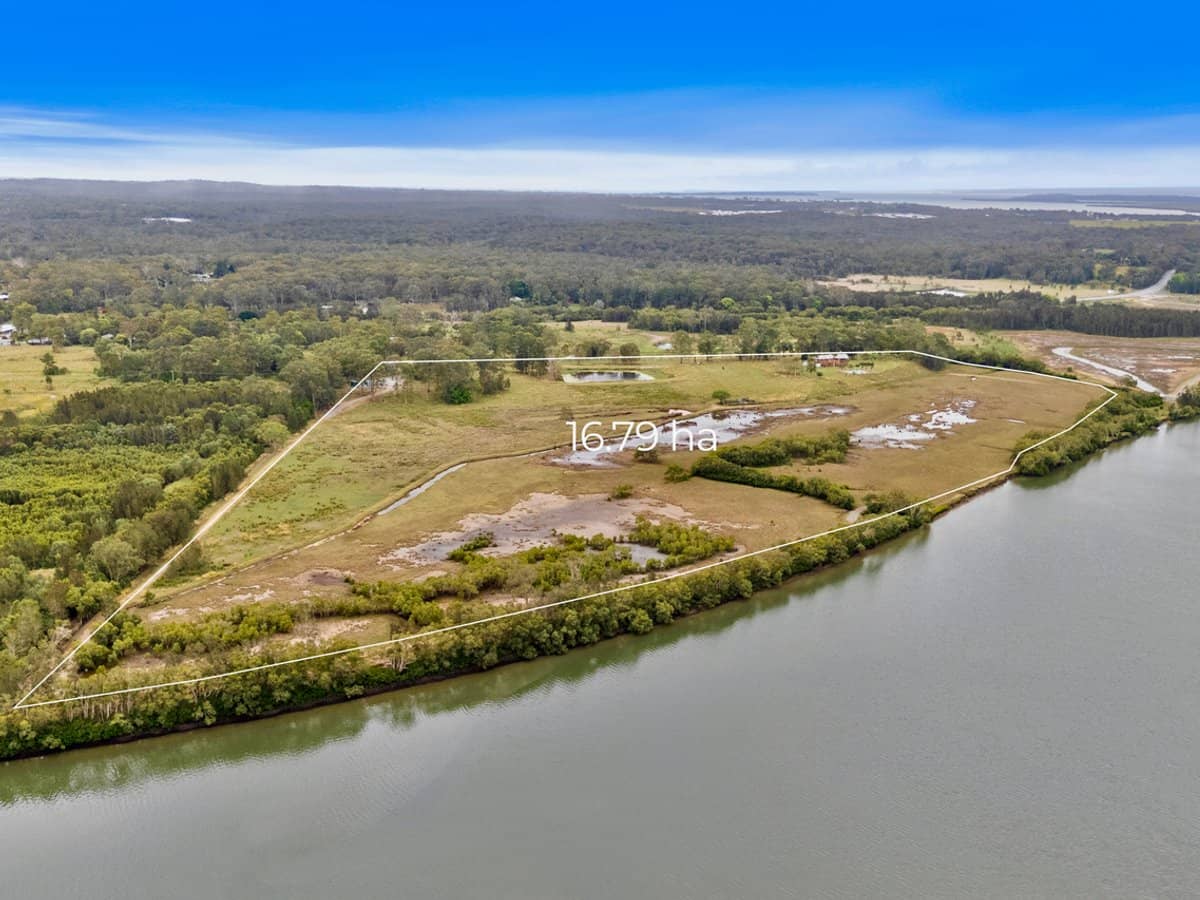 213 Fischer Road, CARBROOK - Thumbnail 1