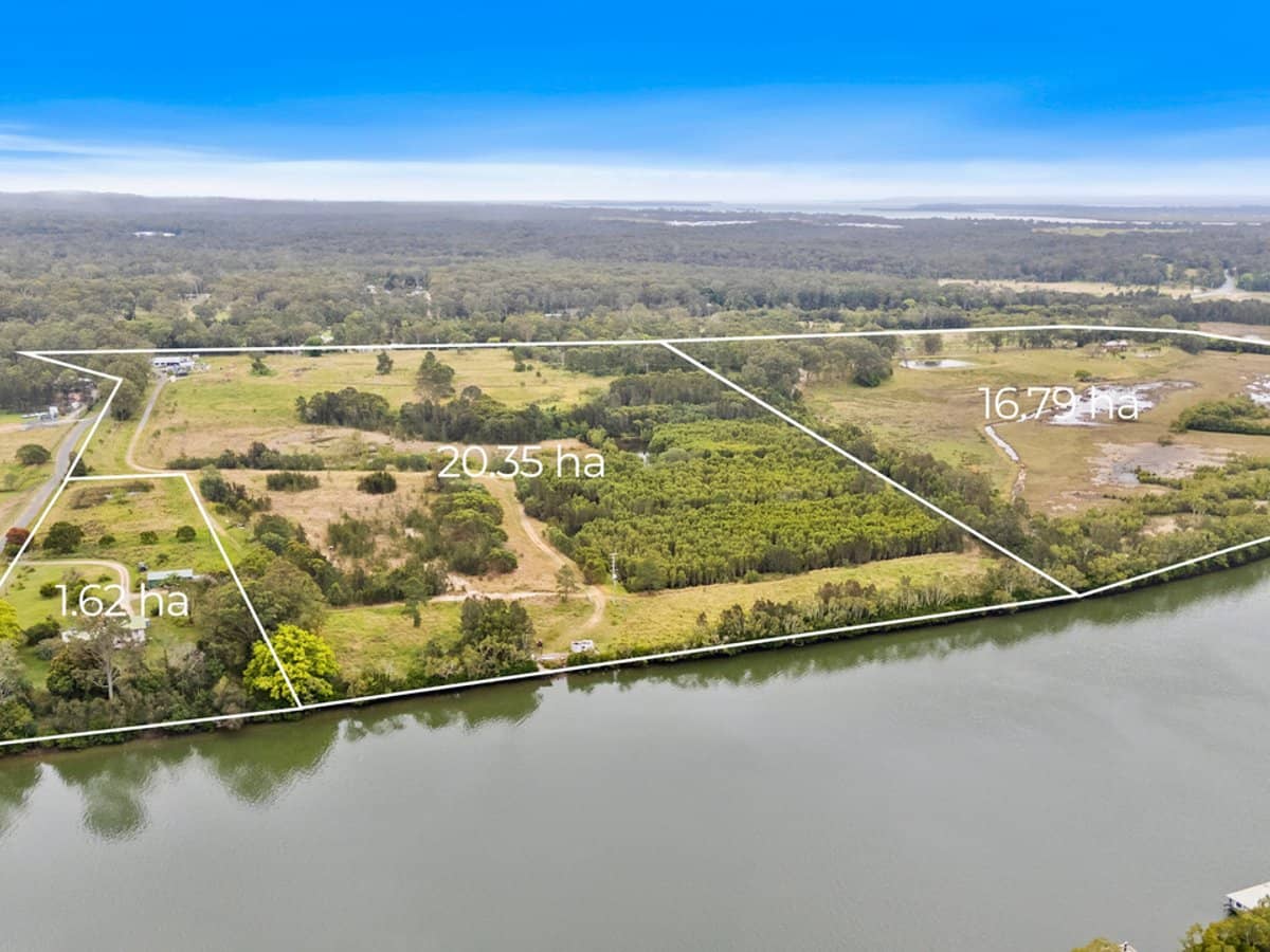 213 Fischer Road, CARBROOK - Thumbnail 2