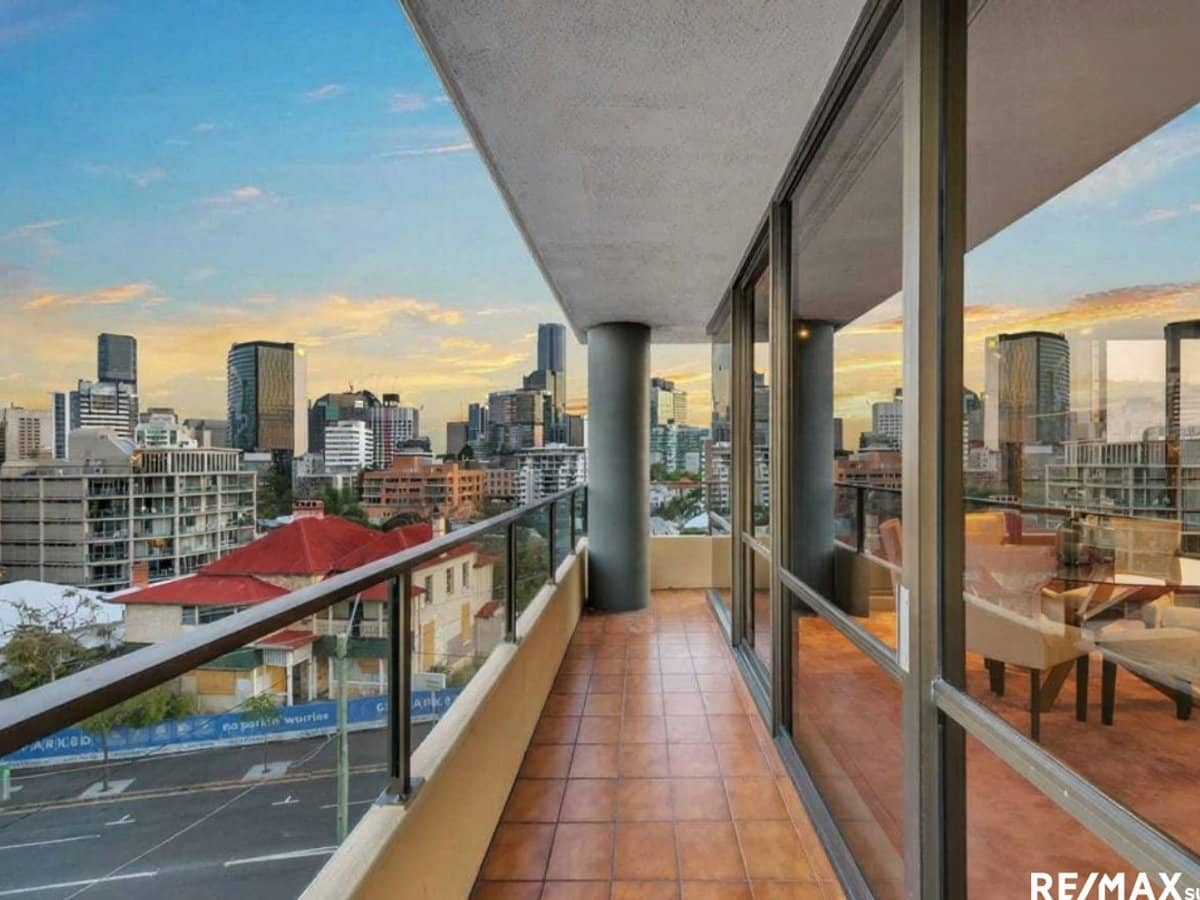 32 Leichhardt Street, Spring Hill - Thumbnail 1