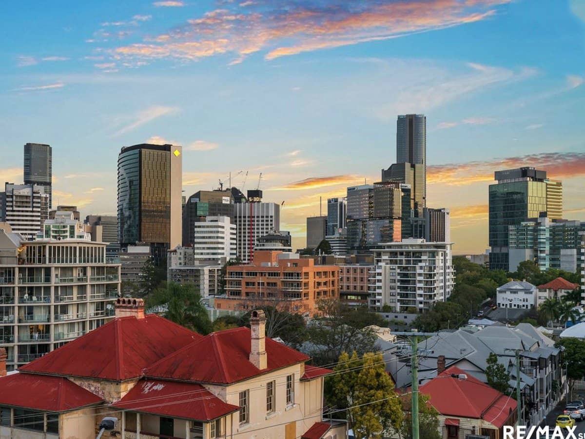 32 Leichhardt Street, Spring Hill - Thumbnail 11