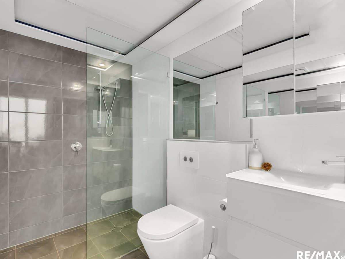 32 Leichhardt Street, Spring Hill - Thumbnail 12