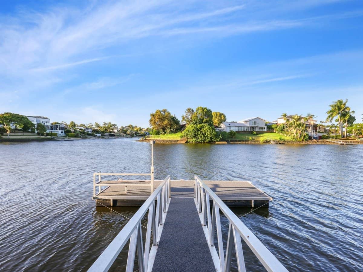 8 Braemer Court, BENOWA WATERS - Thumbnail 26