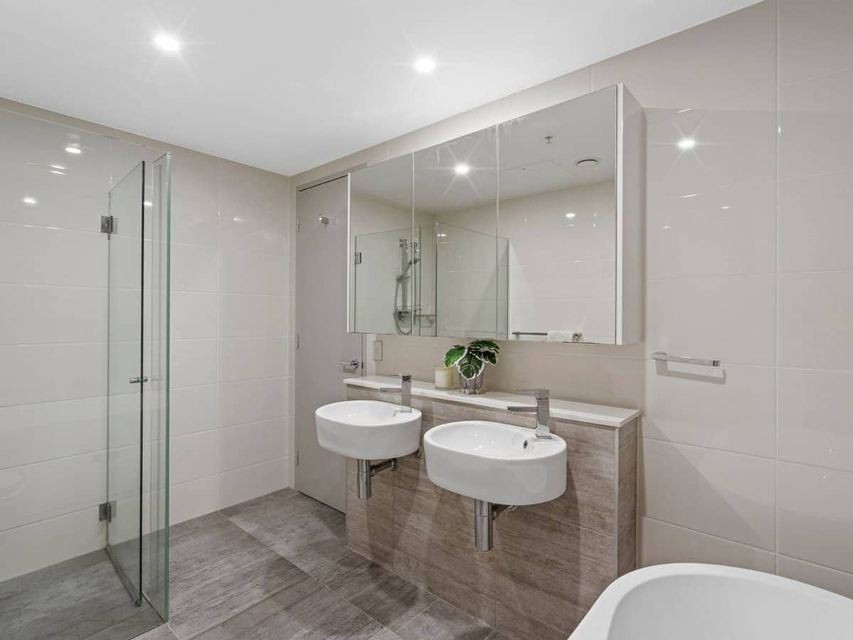 2 Como Crescent Southport, Southport - Thumbnail 13