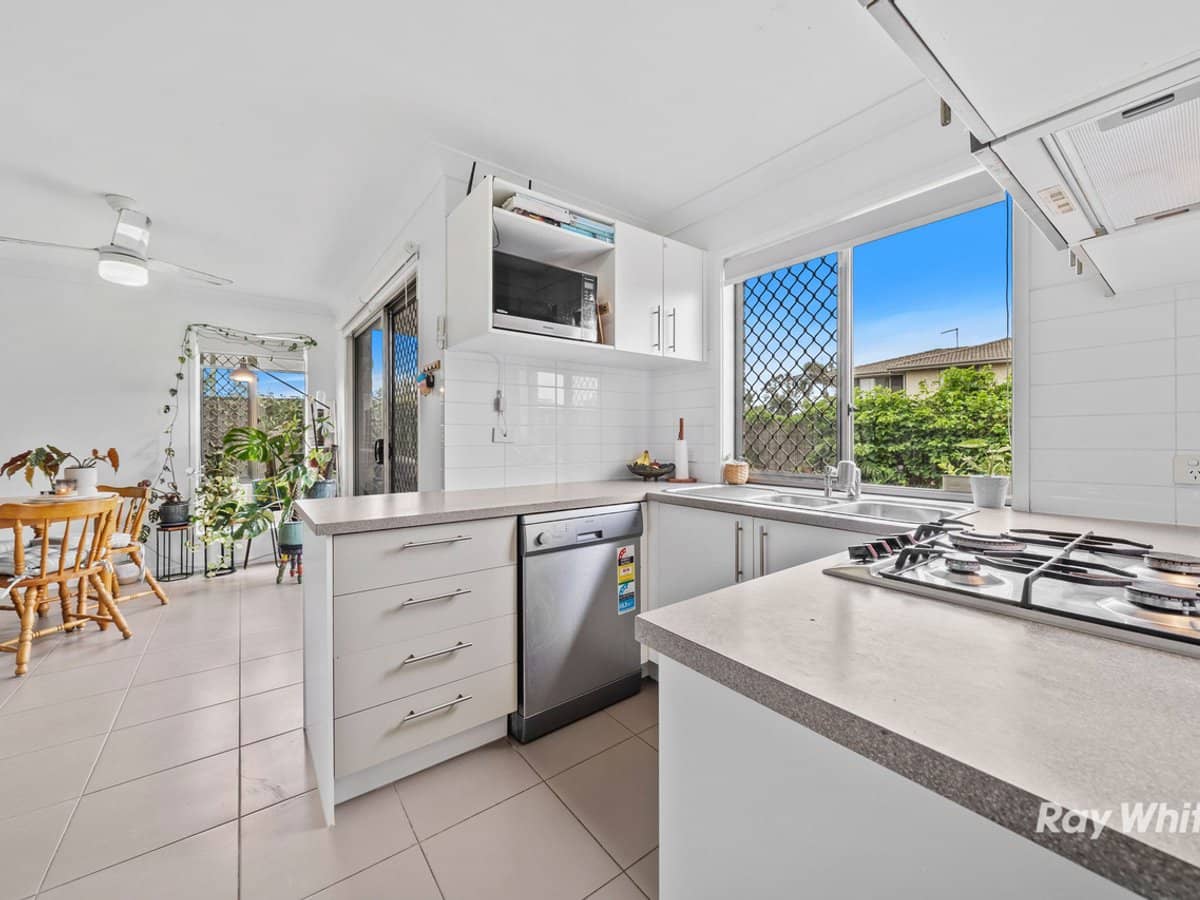 140-142 Eagleby Road, EAGLEBY - Thumbnail 6