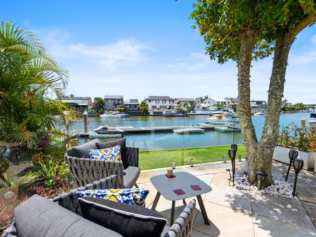 100 Morala Avenue, RUNAWAY BAY - Thumbnail 5