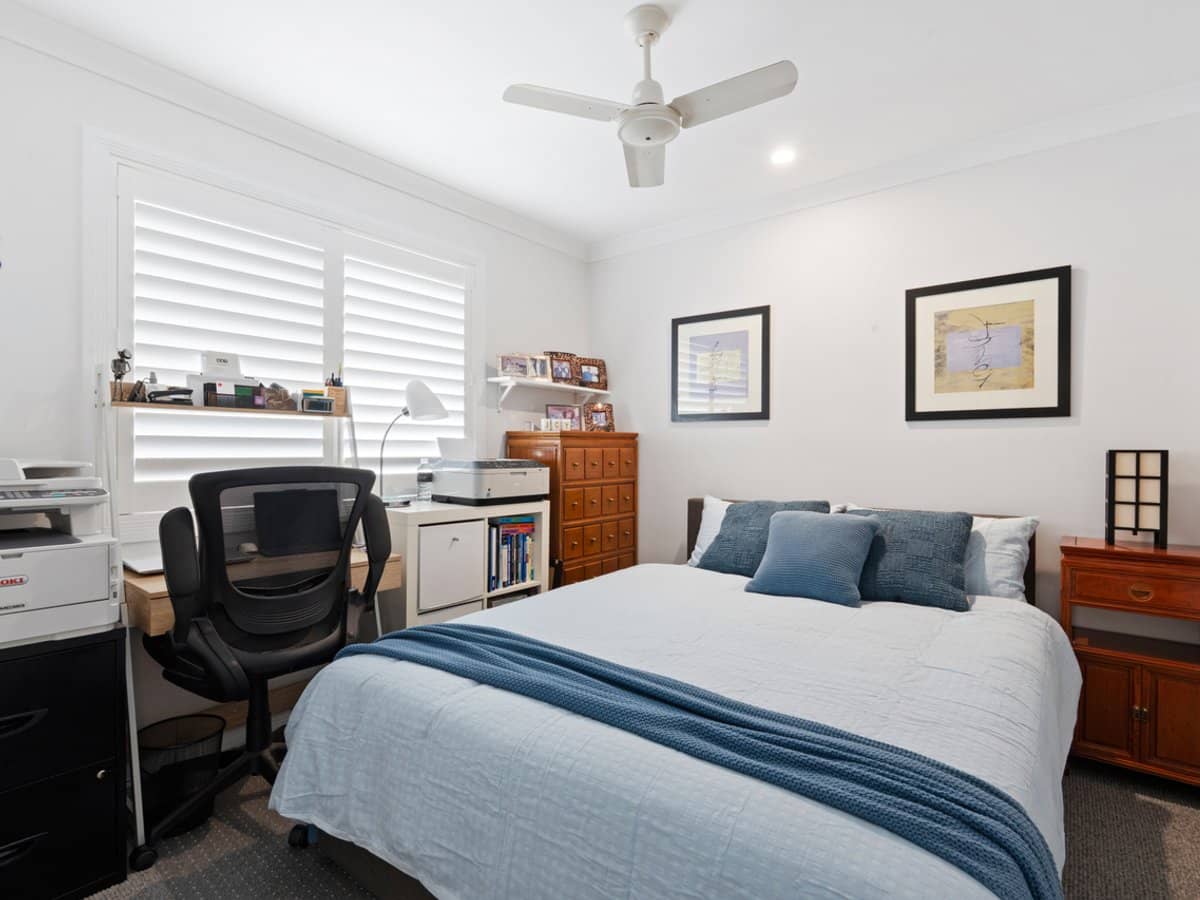 100 Morala Avenue, RUNAWAY BAY - Thumbnail 20