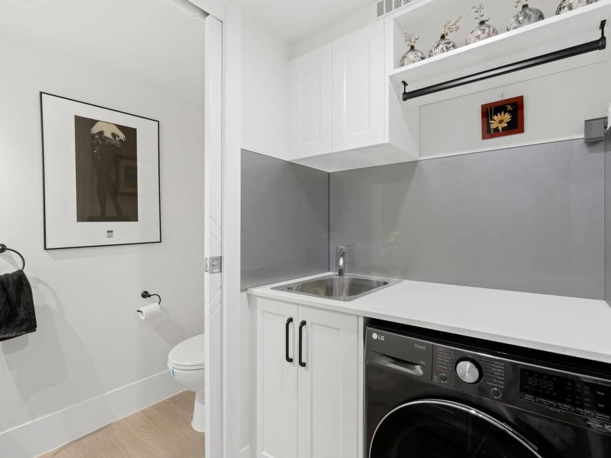 100 Morala Avenue, RUNAWAY BAY - Thumbnail 23