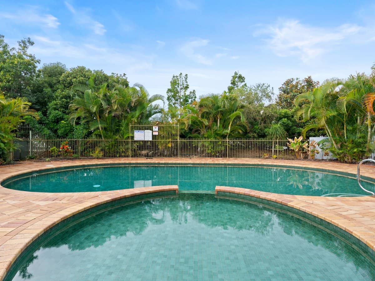 100 Morala Avenue, RUNAWAY BAY - Thumbnail 29