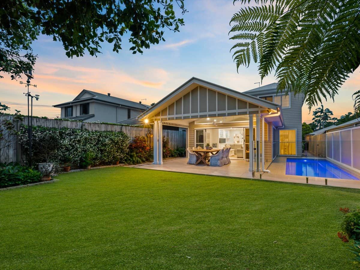 31 Coburg Street East, CLEVELAND - Thumbnail 6