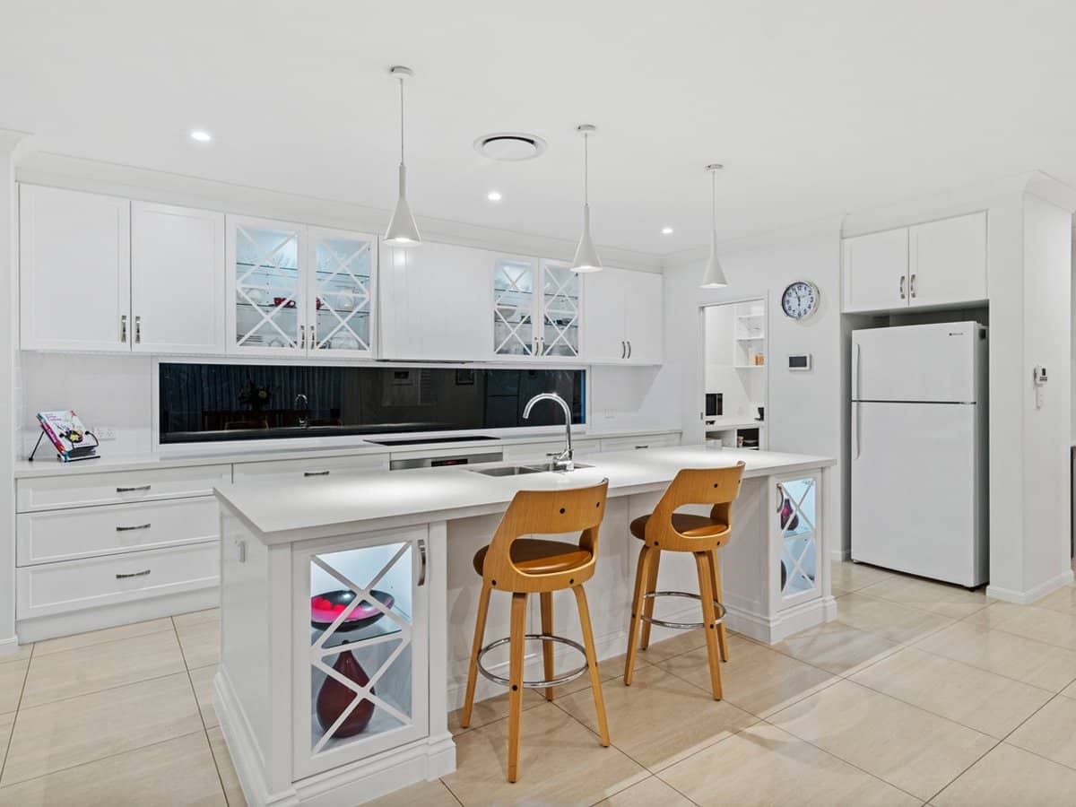 31 Coburg Street East, CLEVELAND - Thumbnail 9