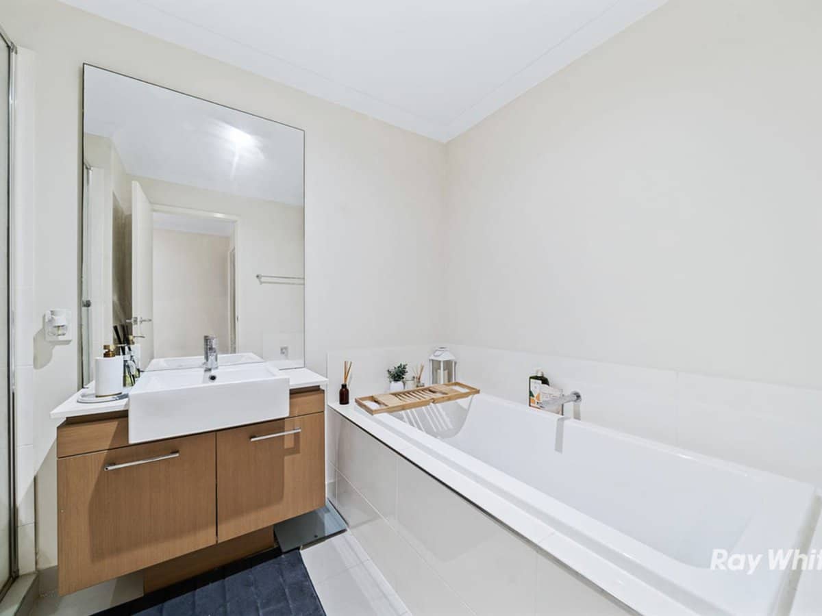 20 Garragull Drive, YARRABILBA - Thumbnail 6