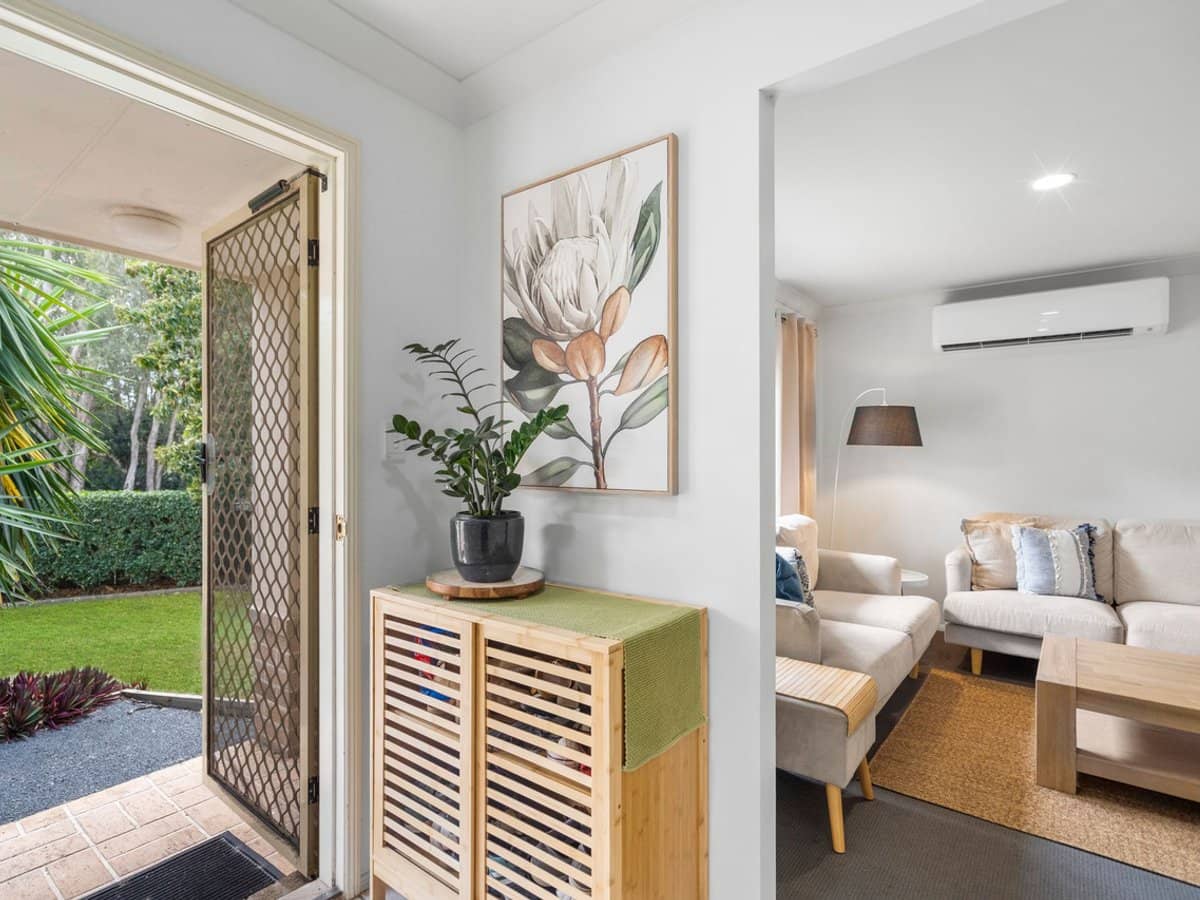 6 Shiraz Street, THORNLANDS - Thumbnail 2