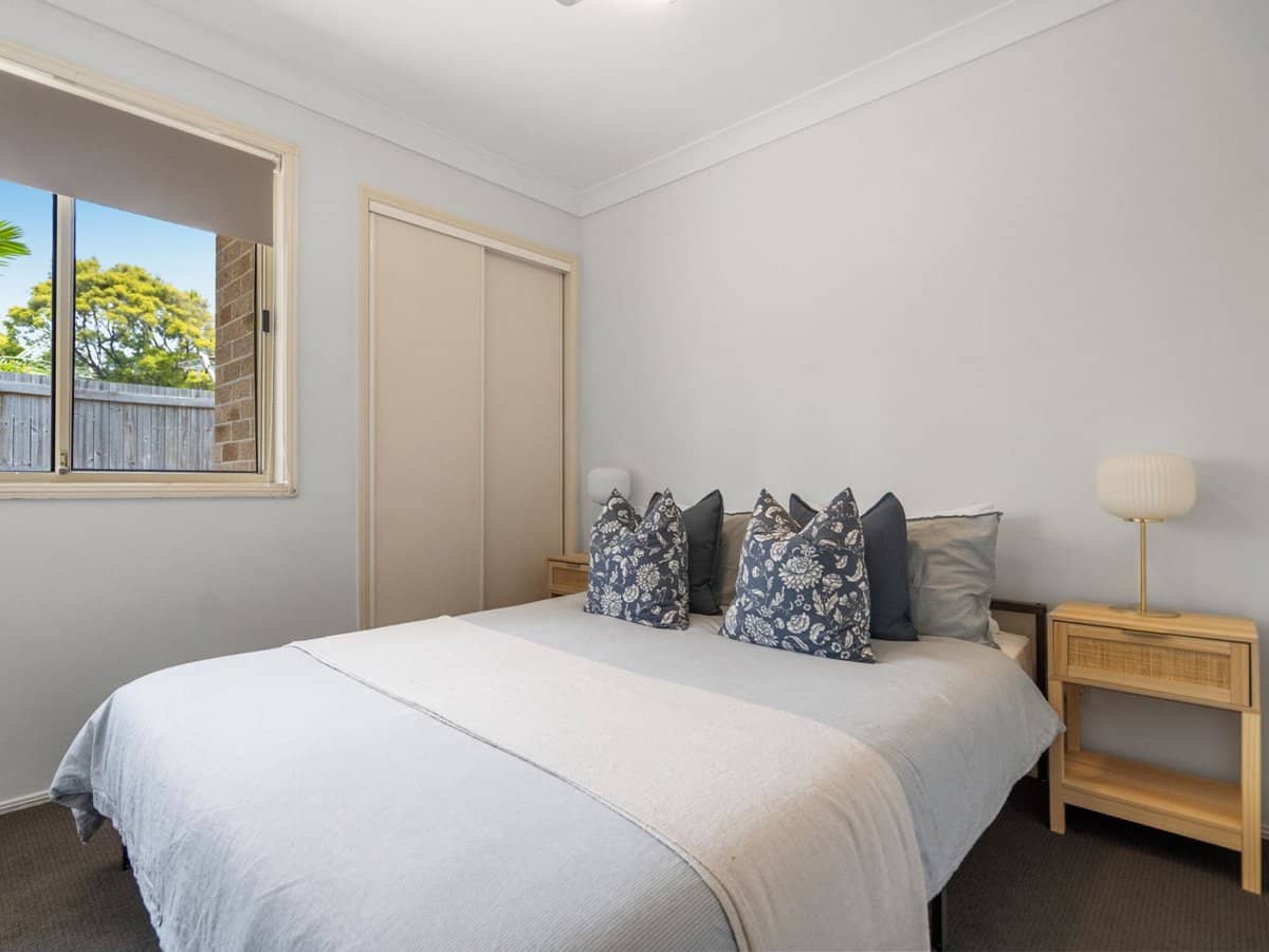 6 Shiraz Street, THORNLANDS - Thumbnail 14