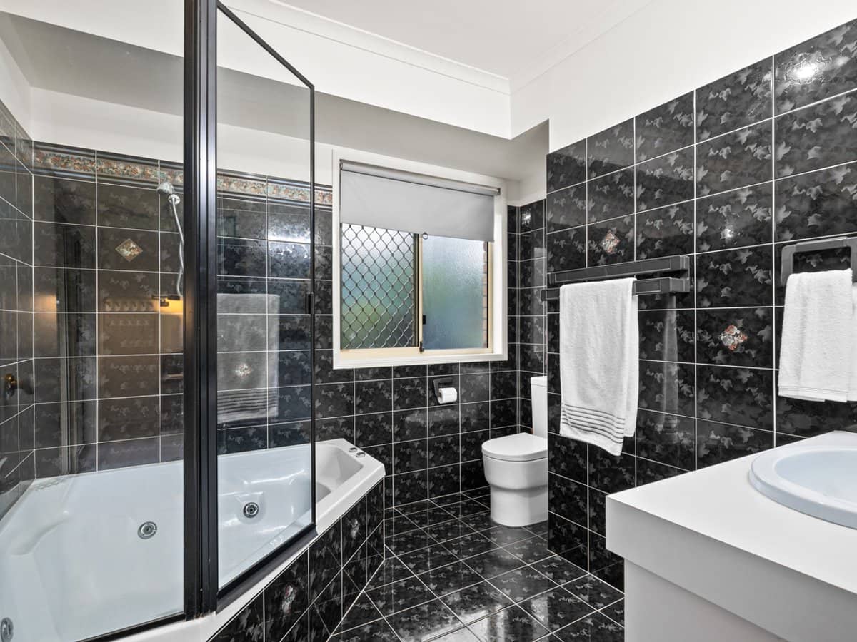 37 Grosvenor Court, MUNRUBEN - Thumbnail 19