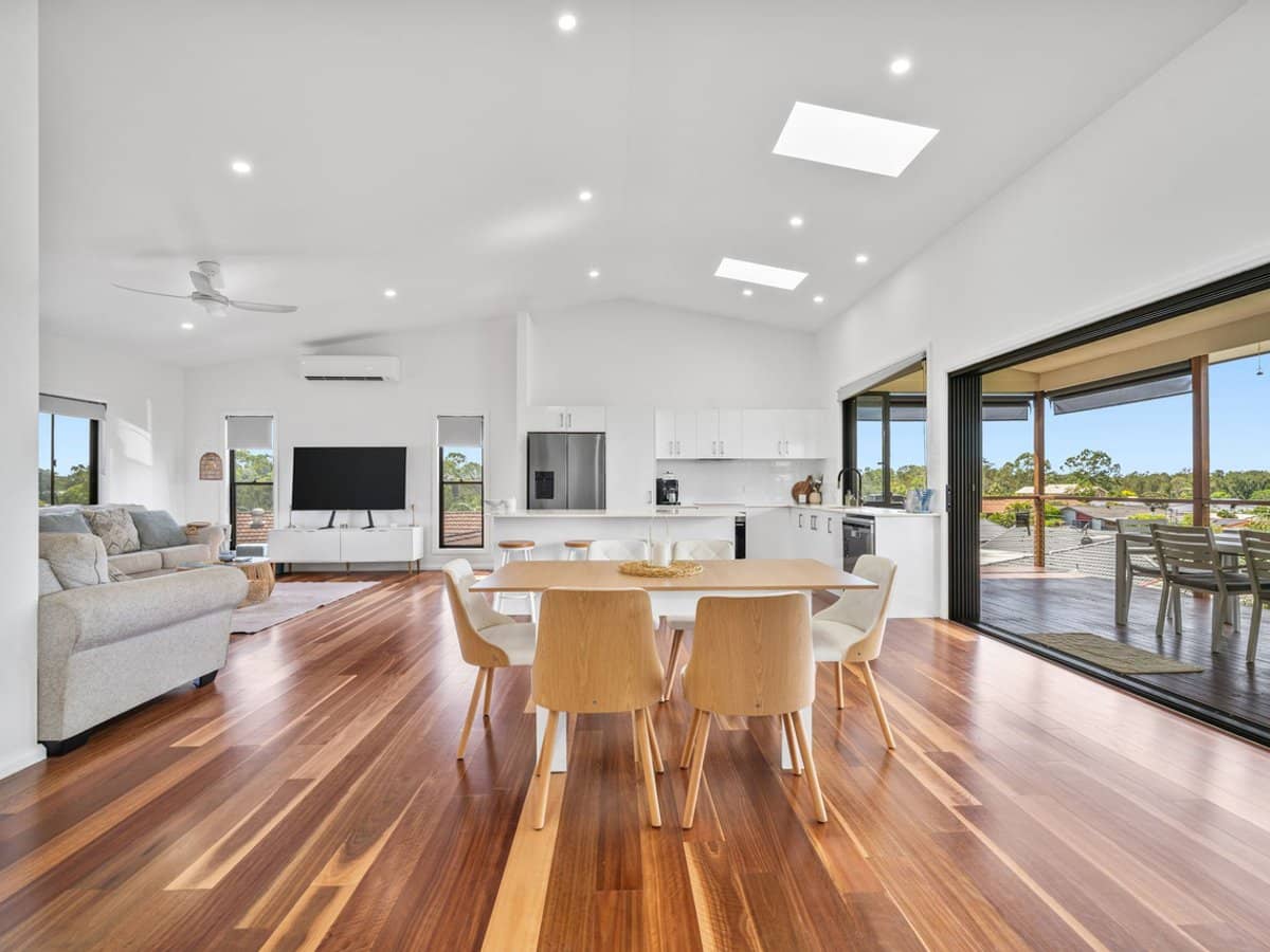 12 Burcott Court, Carrara - Thumbnail 9