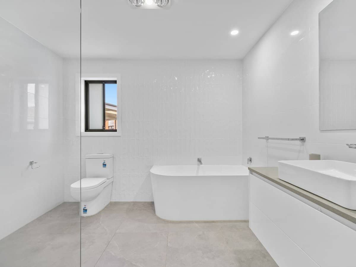 12 Burcott Court, Carrara - Thumbnail 17
