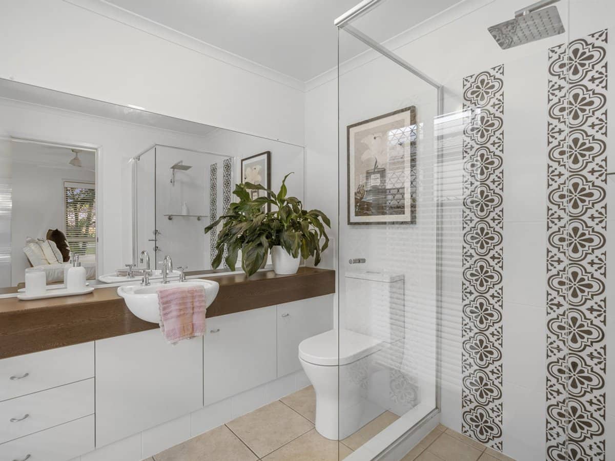 8 Seychelles Court, BURLEIGH WATERS - Thumbnail 11