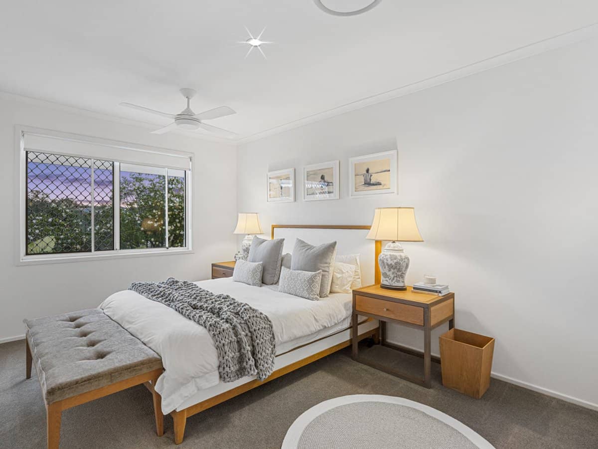 8 Seychelles Court, BURLEIGH WATERS - Thumbnail 23