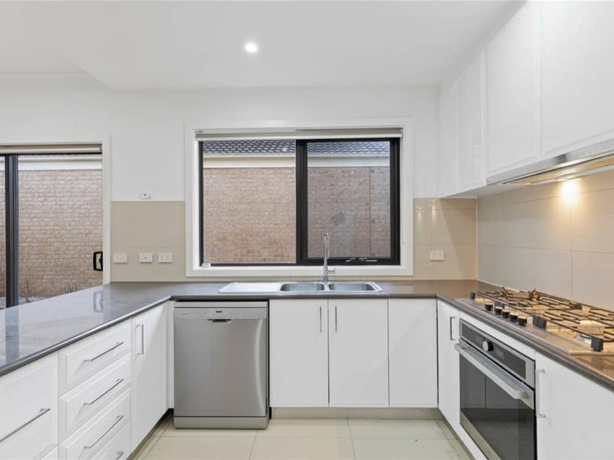 320 Camp Road, BROADMEADOWS - Thumbnail 4