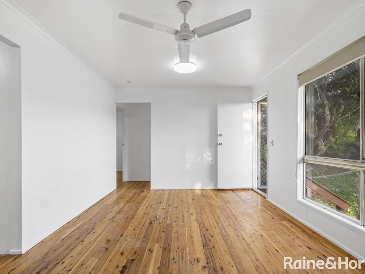 38 Walkers Road, MORAYFIELD - Thumbnail 7