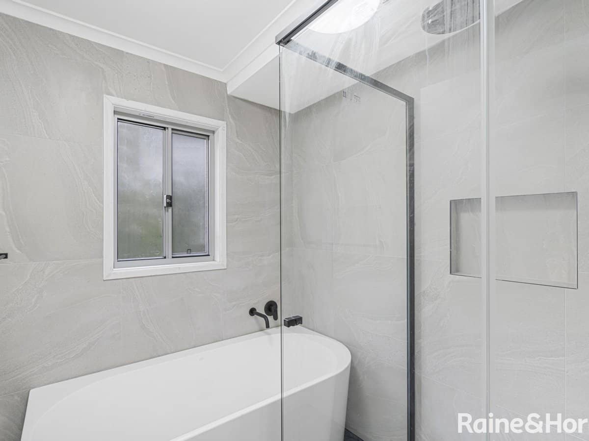 38 Walkers Road, MORAYFIELD - Thumbnail 13