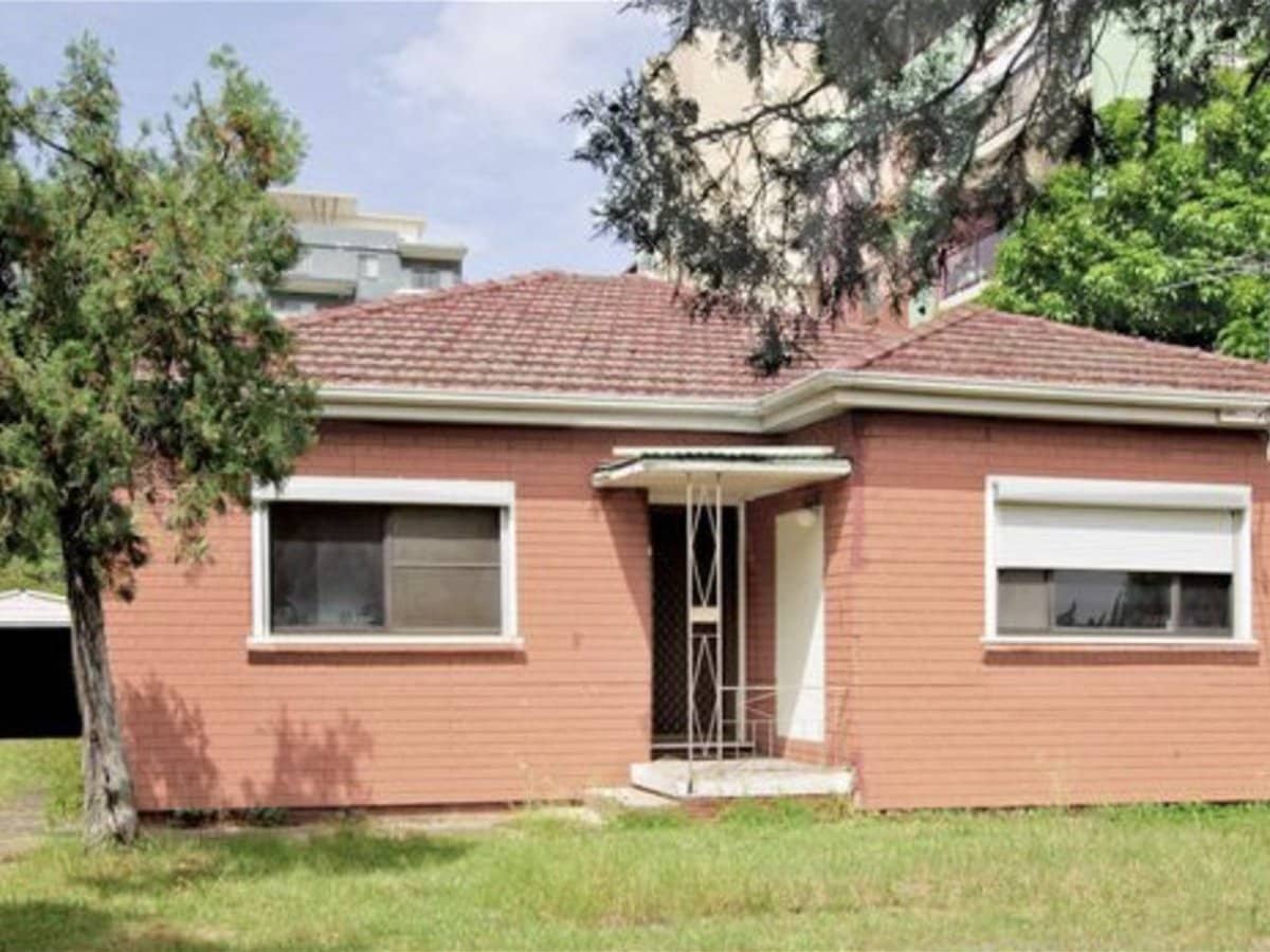 10 Sydney Road, WARWICK FARM - Thumbnail 4