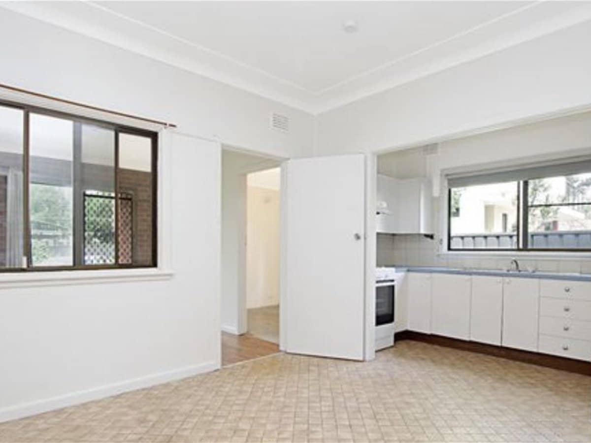 10 Sydney Road, WARWICK FARM - Thumbnail 6