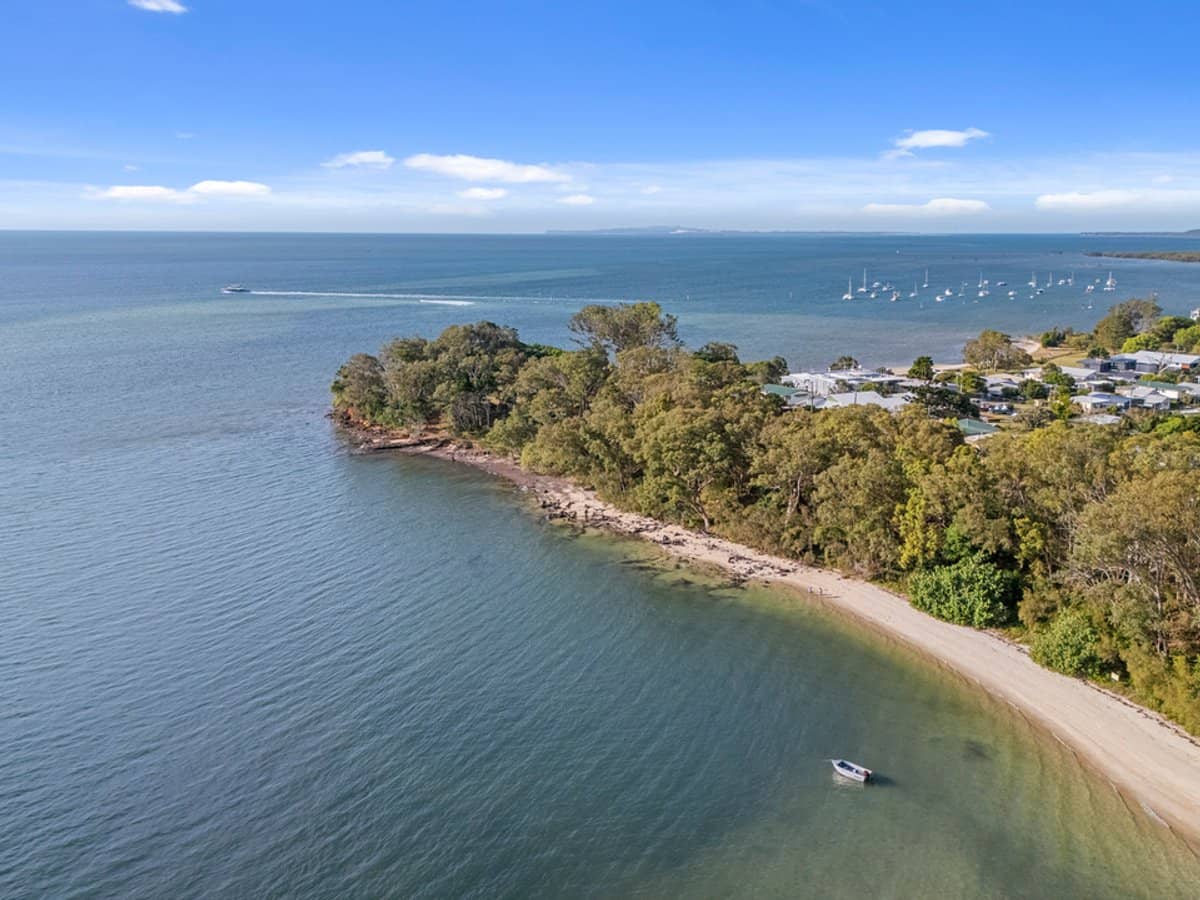 18 Oxley Parade, DUNWICH - Thumbnail 9